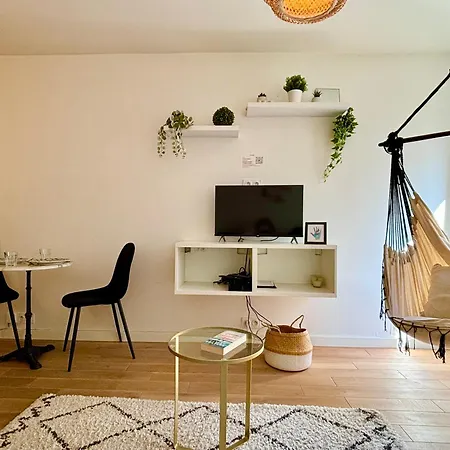 Studio Des *